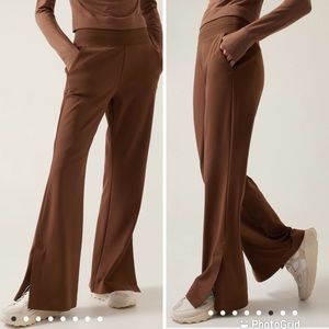 Ships tomorrow! Venice Flare Pant